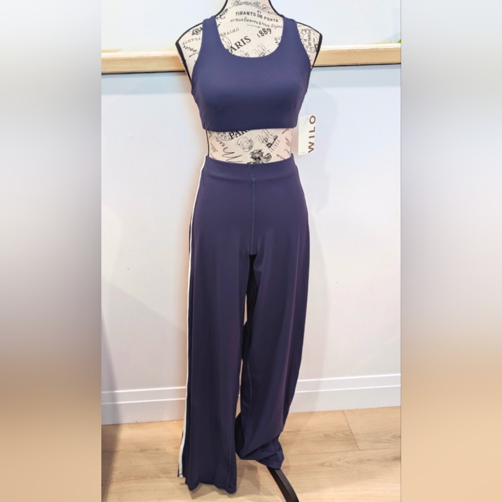 WILO THE LABEL | Women's Navy/White Striped Wide Leg Legging w/ Sports Bra Set